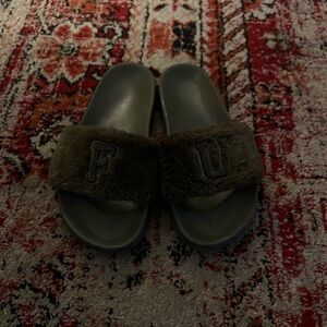 Puma slippers